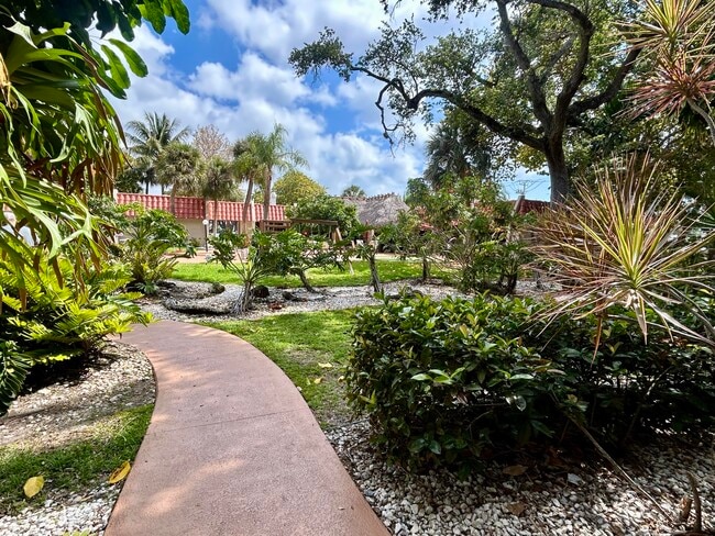 Building Photo - 777 S Federal Hwy