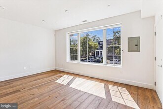 Building Photo - 2409 37th St NW