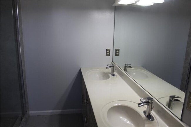 Building Photo - 505 Towne Ridge Way