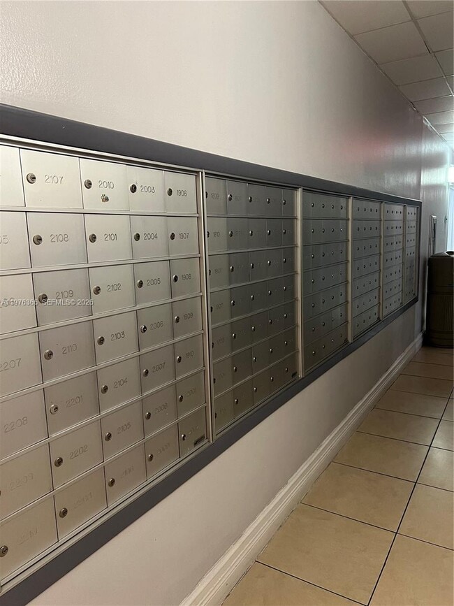 Building Photo - 850 N Miami Ave