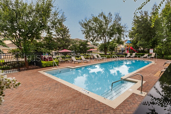 Building Photo - 3/2.5 Winter Garden Town Home