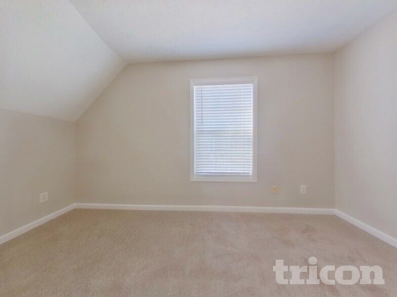 Building Photo - 10 Quarry Ct