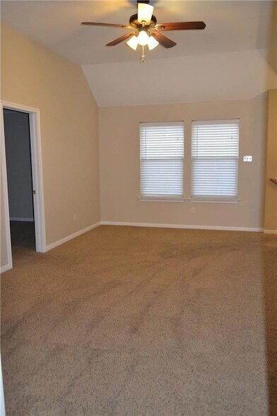 Building Photo - 17305 Montana Falls Dr