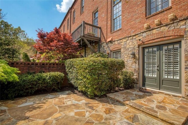 Building Photo - 100 Founders Mill Ct