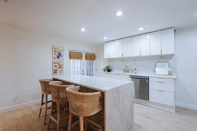 Building Photo - 5916 Birchbrook Dr