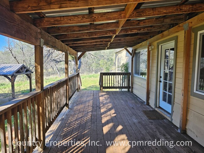 Building Photo - 13477 Oak Run Rd
