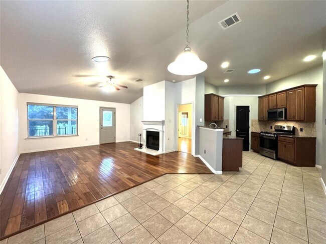 Building Photo - 807 Centerbrook Pl