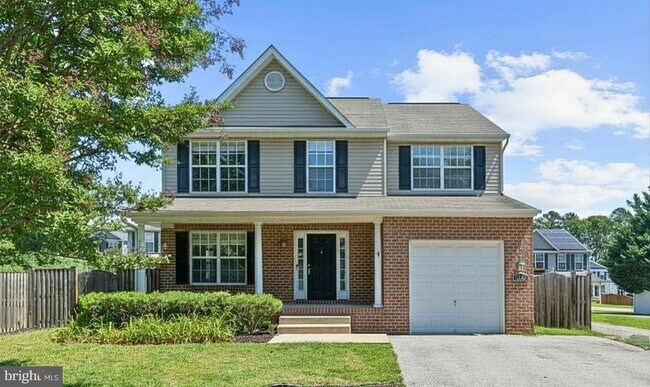 Building Photo - 132A Pineview Ave