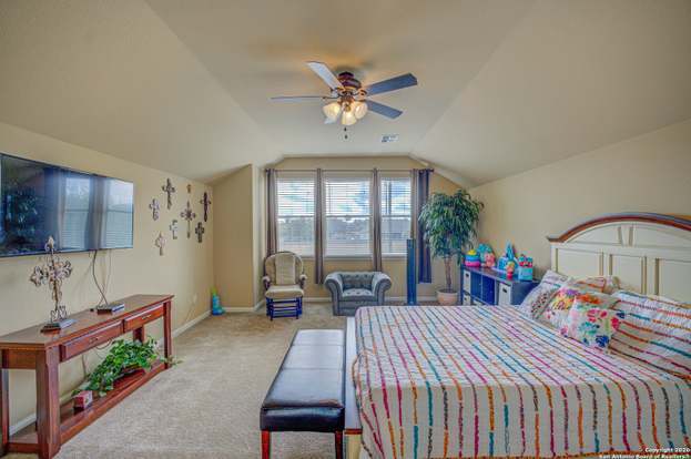 Building Photo - 398 Pecan Meadows