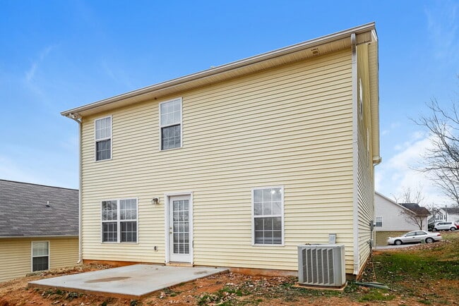 Building Photo - 9446 Dewey Dr