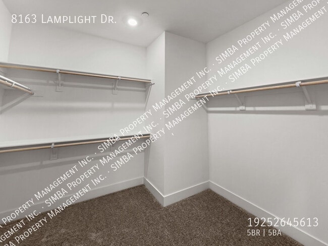 Building Photo - 8163 Lamplight Dr