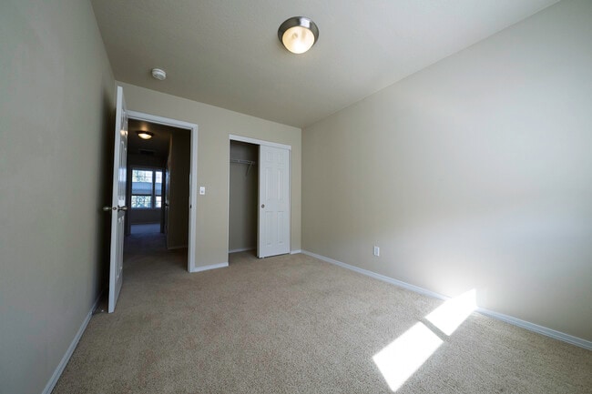 Bedroom 2 - 4828 SE Teakwood St