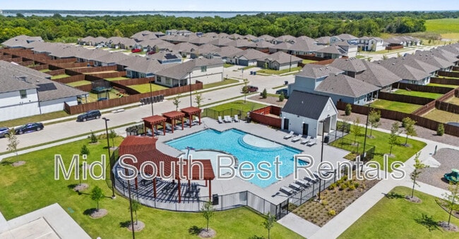 Building Photo - 7022 Vining Dr