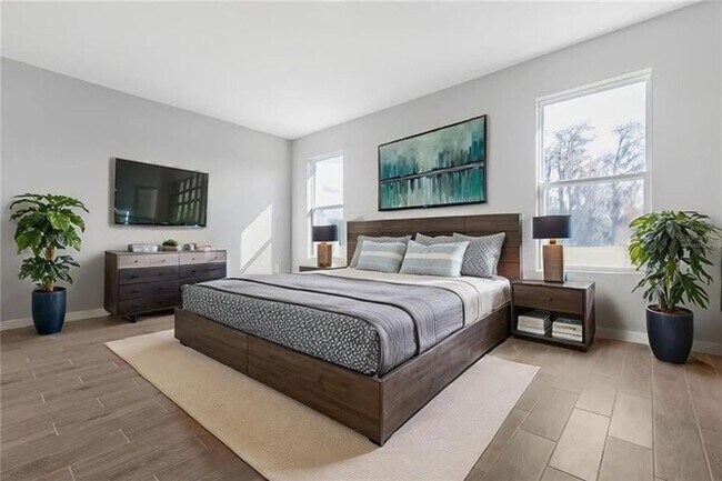 Building Photo - Brand New Townhome Overlooking the 15th Fairway