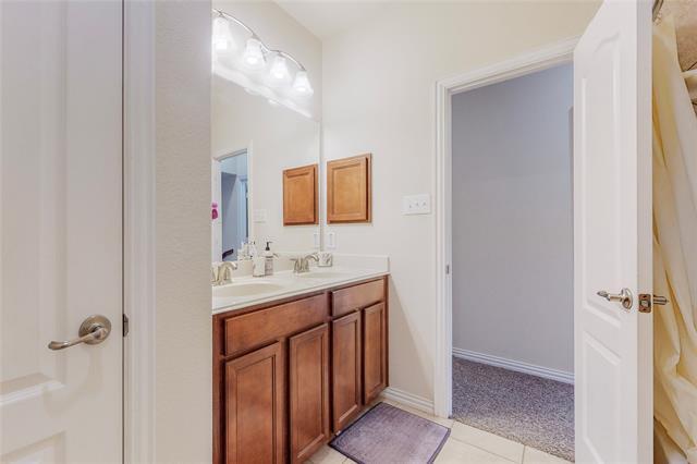 Building Photo - 8712 Iron Horse Dr