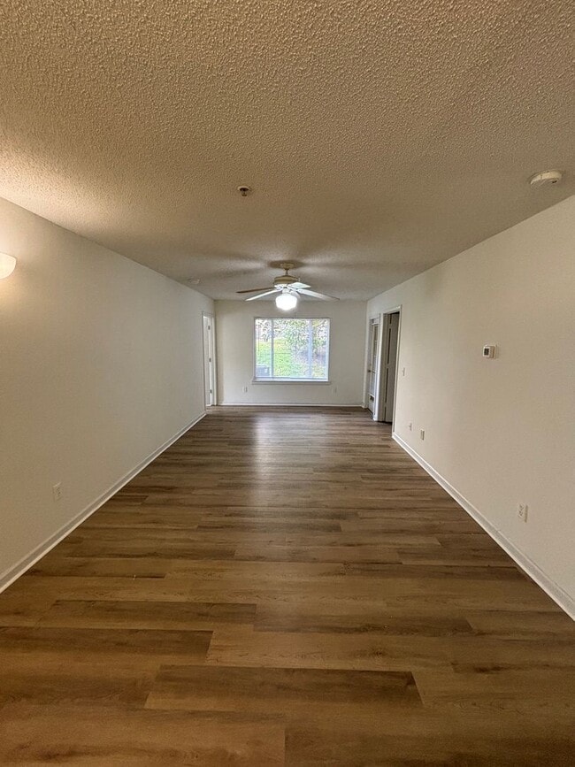 Building Photo - 1511 Graduate Ln