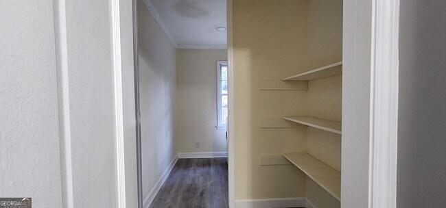 Building Photo - 2349 Valley Way