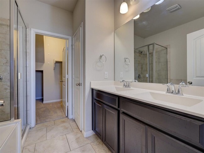 Building Photo - 408 Epiphany Ln