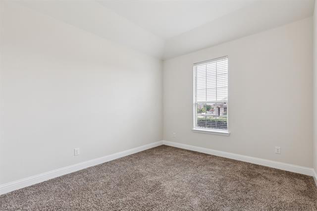 Building Photo - 913 Parkside Dr