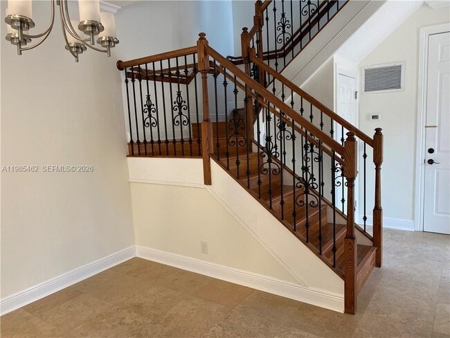 Building Photo - 2636 NE 15th St