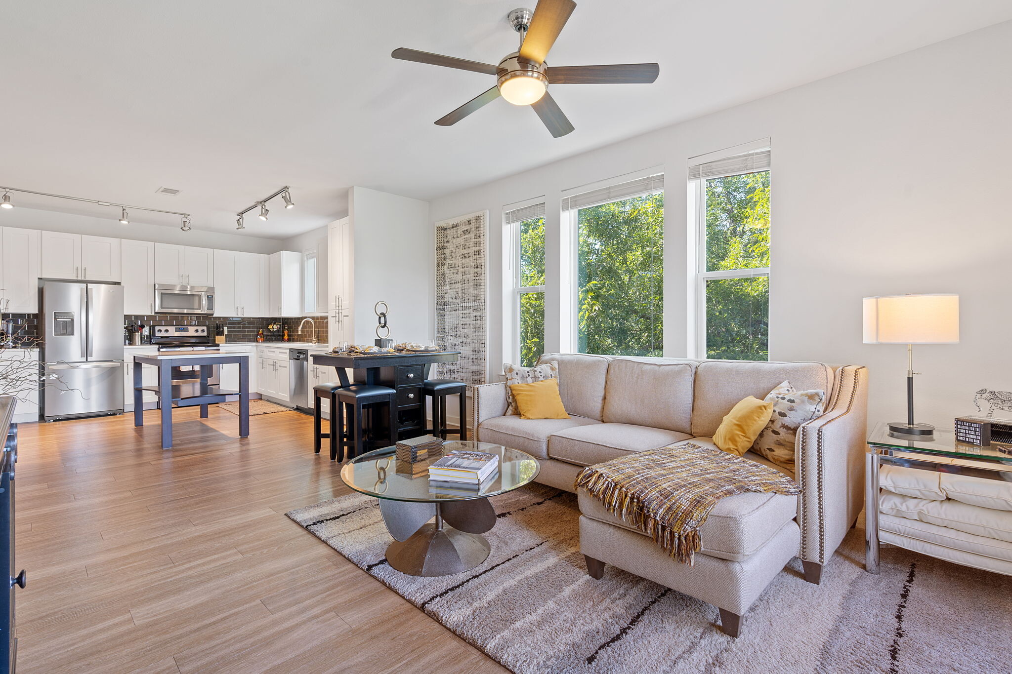 Building Photo - 1900 Barton Springs Rd