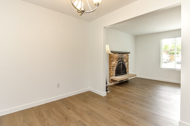 Building Photo - Four Bedroom House Near Camelot Park