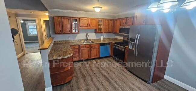 Building Photo - 94 Tennis Plaza Rd