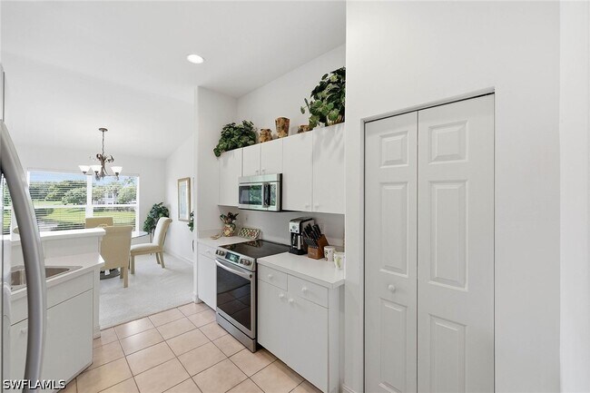 Building Photo - 866 Carrick Bend Cir