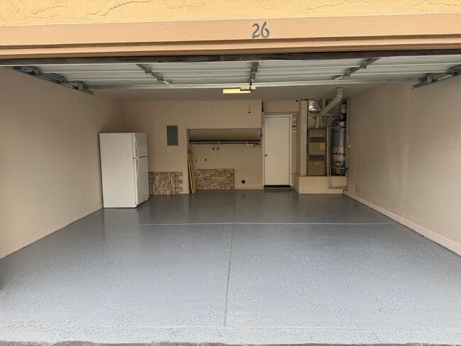 Building Photo - Updated 3 Bedroom 2.5 Bath 2 Story Condo Fairfield *Star Rentals