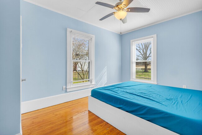 Building Photo - 801 NC-33