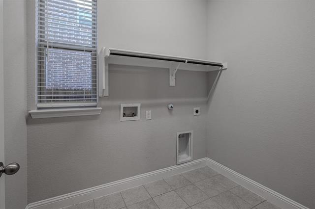 Building Photo - 15209 Belclaire Ave