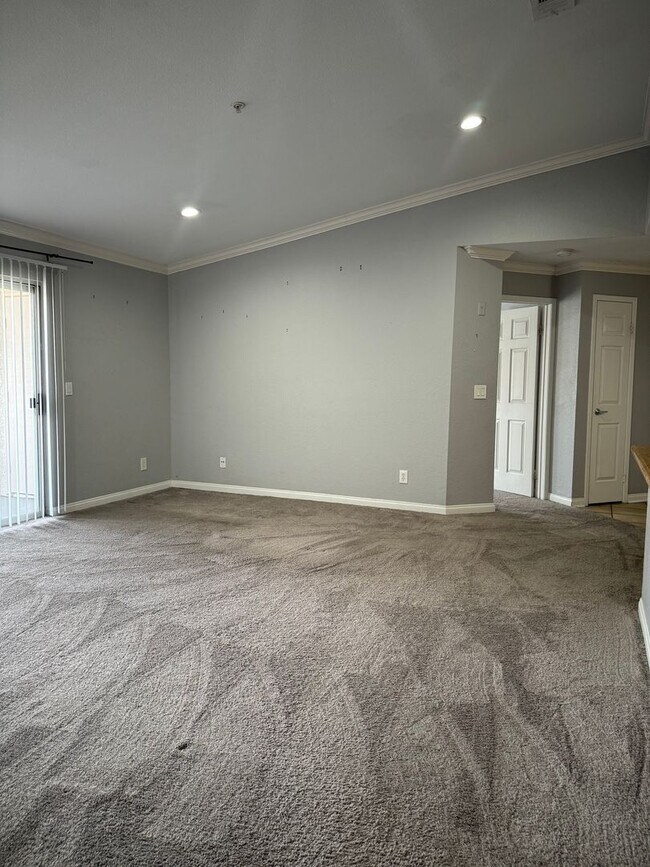 Building Photo - 2 Bedroom 2 Bathroom Condo in Corona Hills...