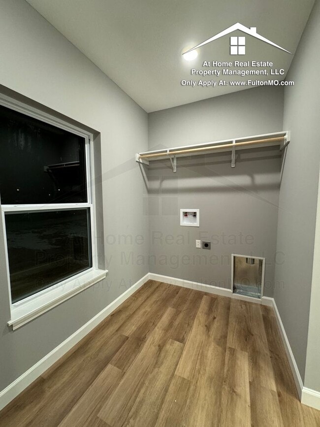 Building Photo - 2610 N Bluff St