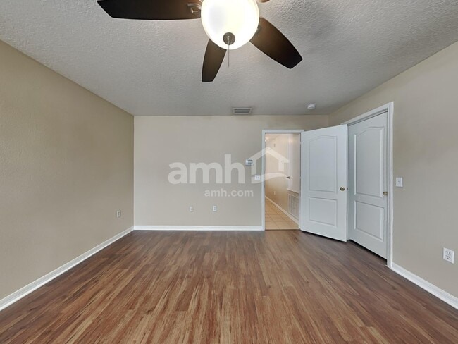 Building Photo - 7461 Hunters Greene Cir