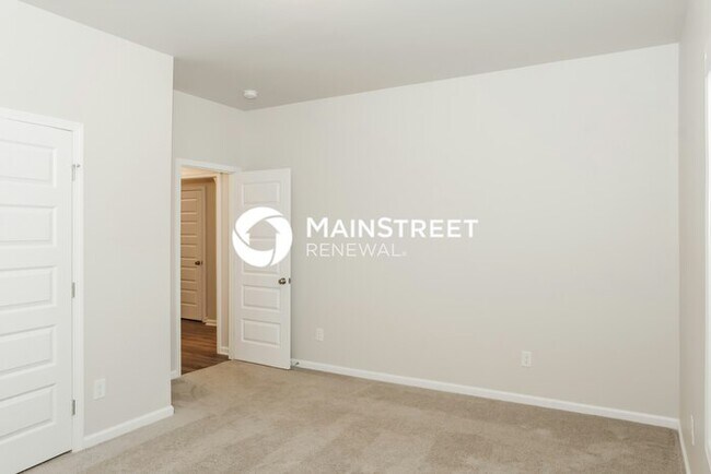 Building Photo - 3 Bedroom Pet-Friendly Home in MERIDIANVIL...