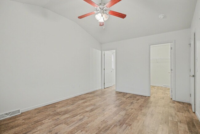 Building Photo - 3 Bedroom Home in Bainbridge