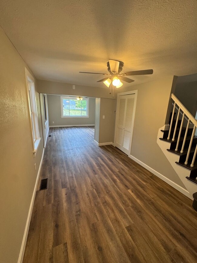 Building Photo - Complete Remodel - Beautiful 4 Bedroom Hou...
