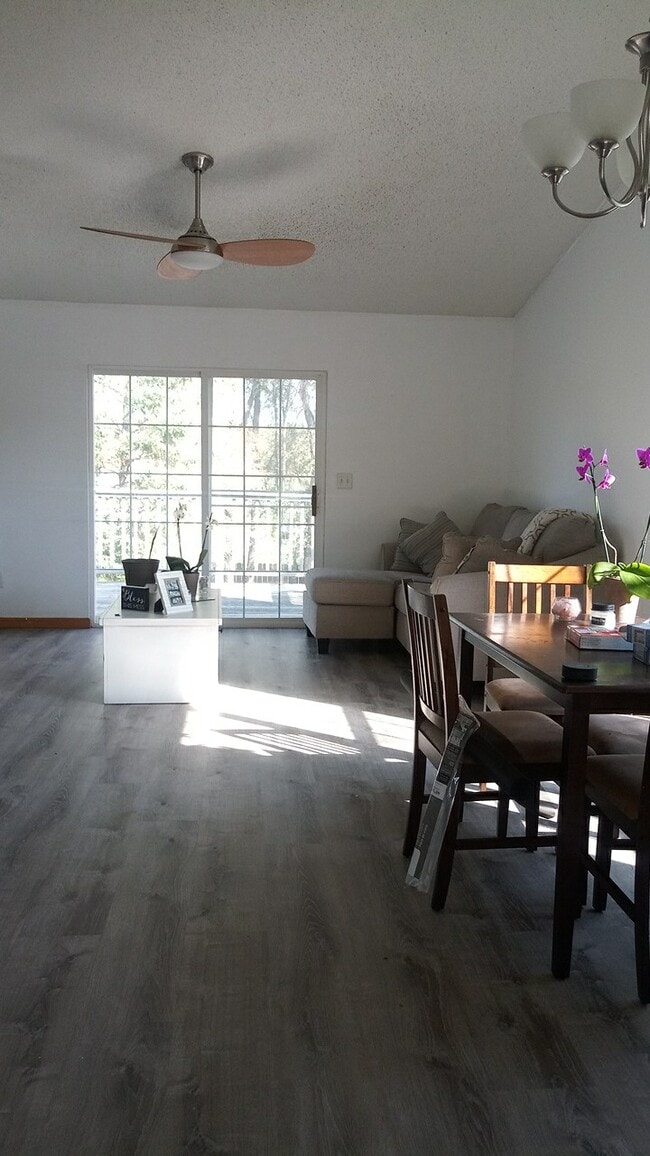 Building Photo - 1675 Hemingway Ln