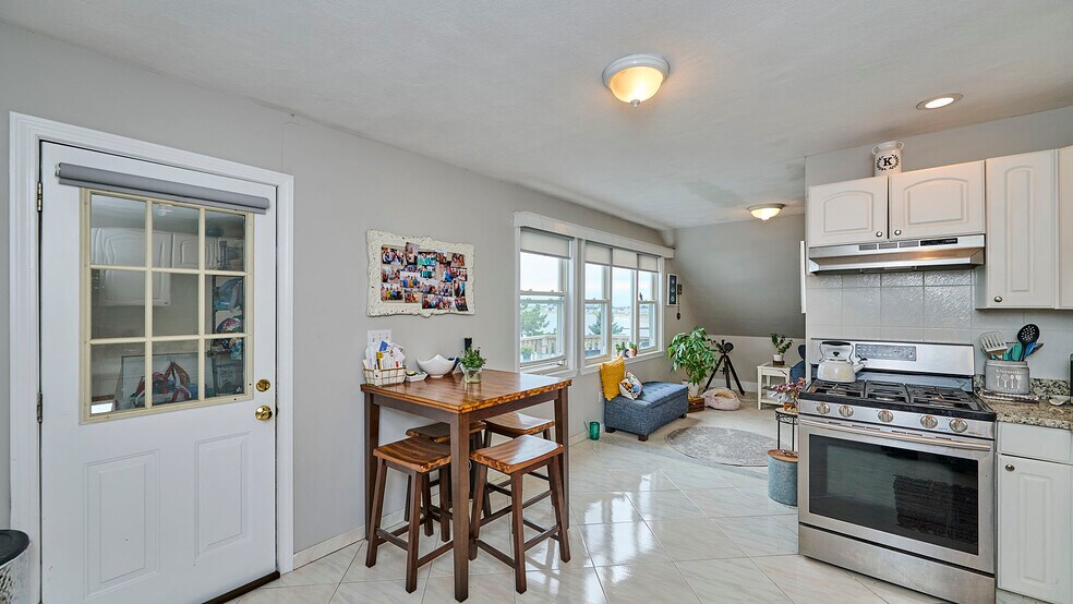 Kitchen 2 - 97 Grovers Ave