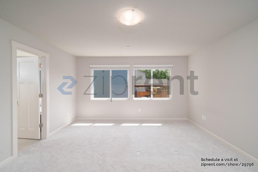 Building Photo - 6486 N 89th Ave