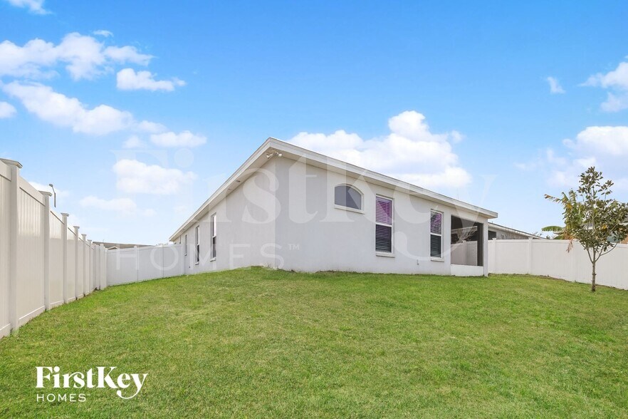 Building Photo - 911 Kingfisher Dr