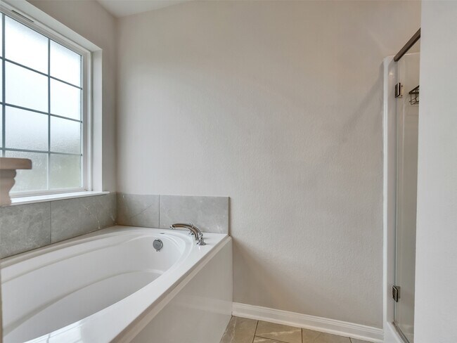 Building Photo - 8216 Tourmaline Wy