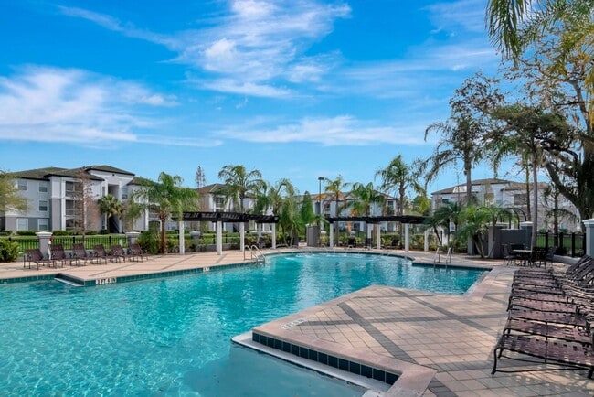 Building Photo - Remodeled and Upgraded -2nd Floor - 1 Bed 1 Bath Condo For Lease