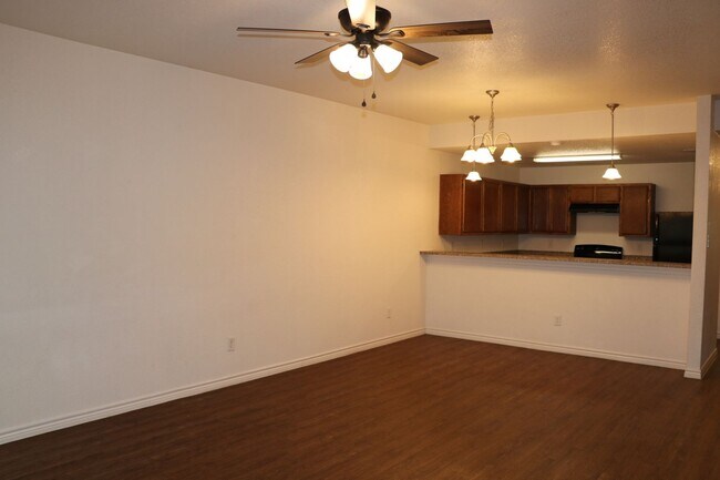 Building Photo - 4600 Waterproof Dr