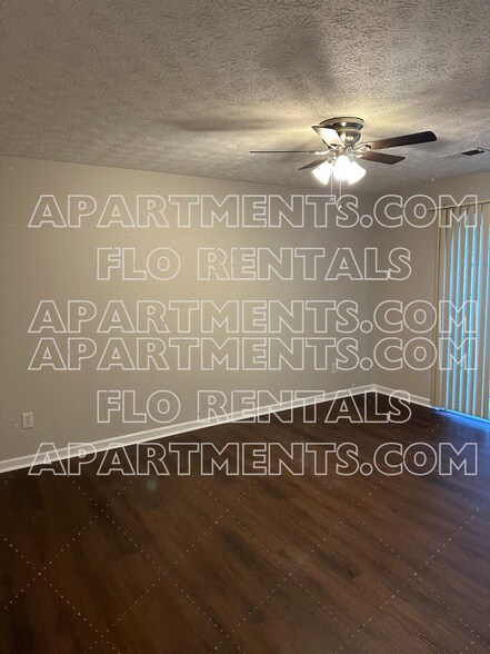 Building Photo - 6849 S Lakewood Ter