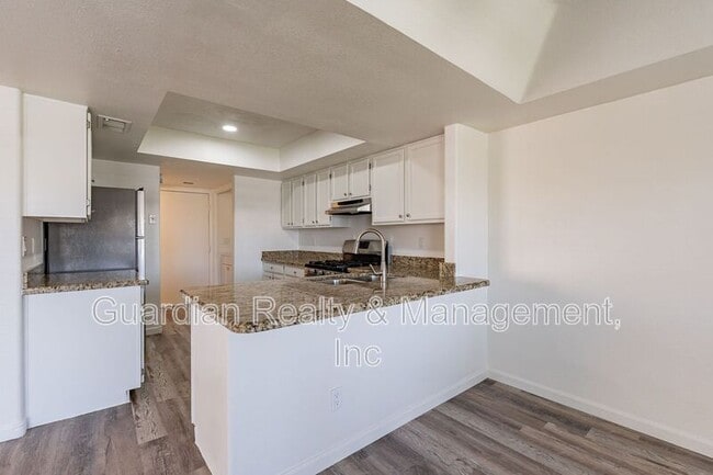Building Photo - 2335 W Desiree Ln