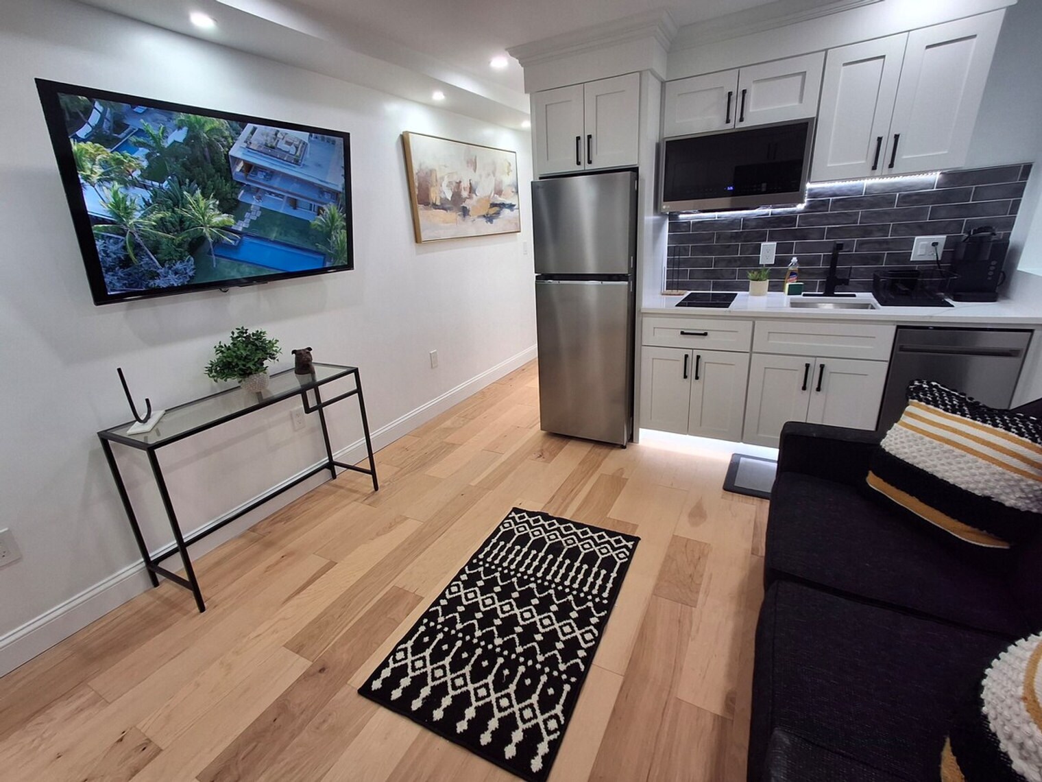 Building Photo - 919 Atwells Ave