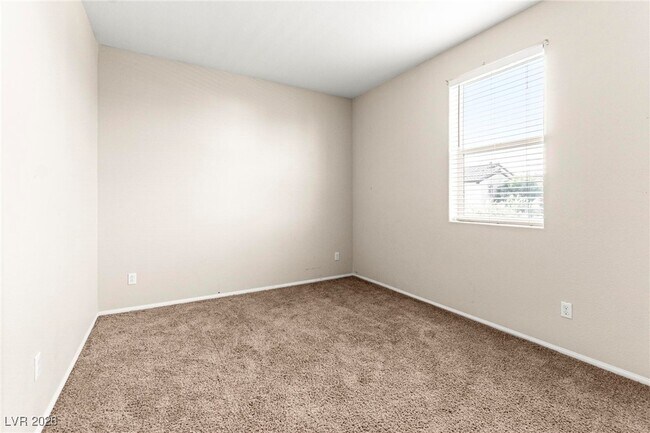 Building Photo - 713 Tall Arrow Ave