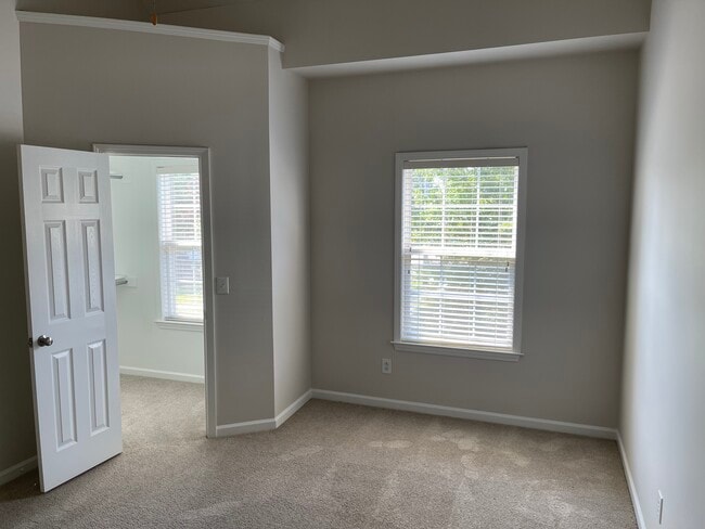 Building Photo - 407 Newport Meadows Cir
