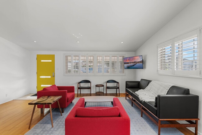 Building Photo - 1251 Devon Ln